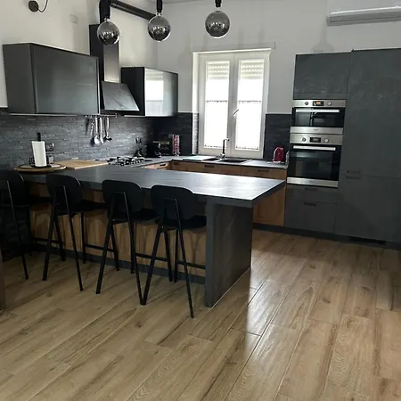Luisella House Lejlighed